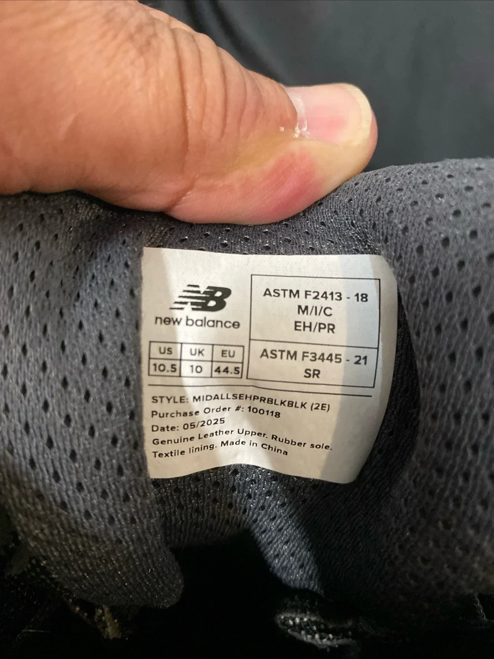 New Balance Men's Waterproof Work Boot Steel Toe size 10.5 - Gray/Black